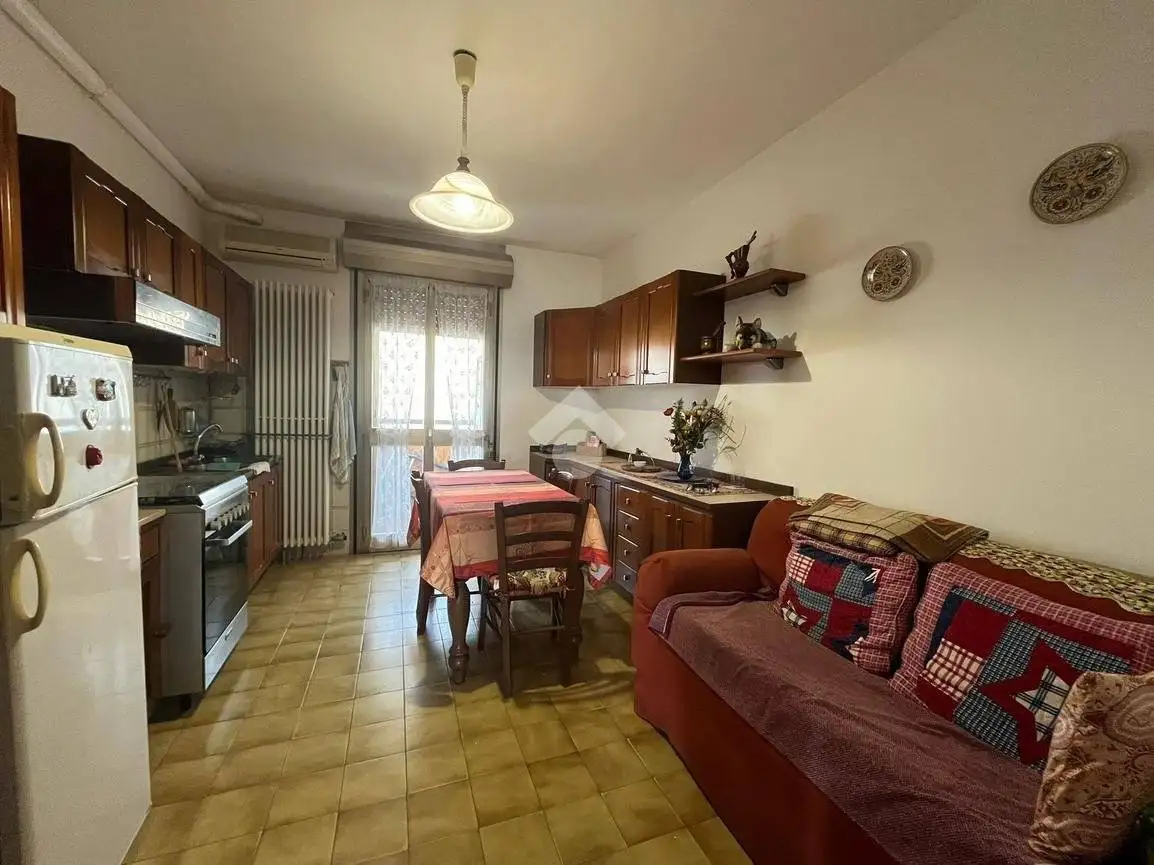 Quadrilocale via Felice Chio 38, Centro, Crescentino - foto 2