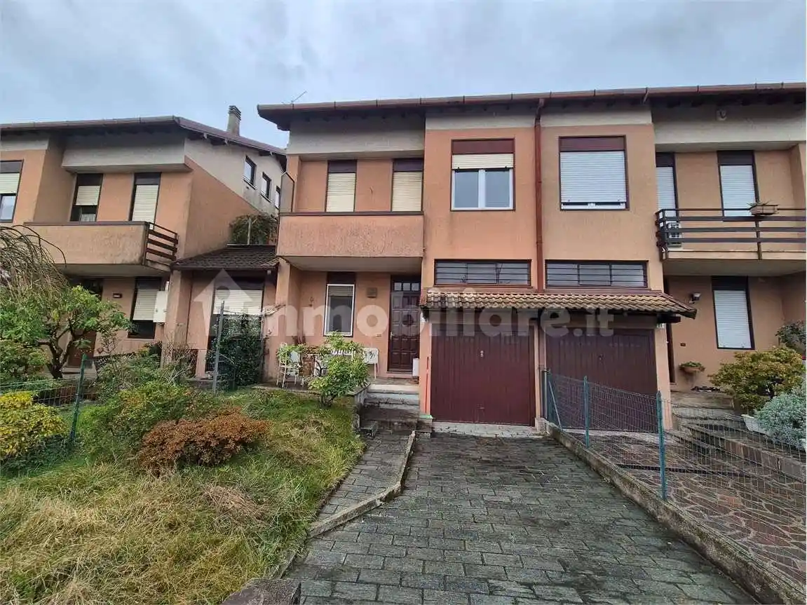 Villa a schiera via Milanese, 26, Centro, Veniano - foto 2