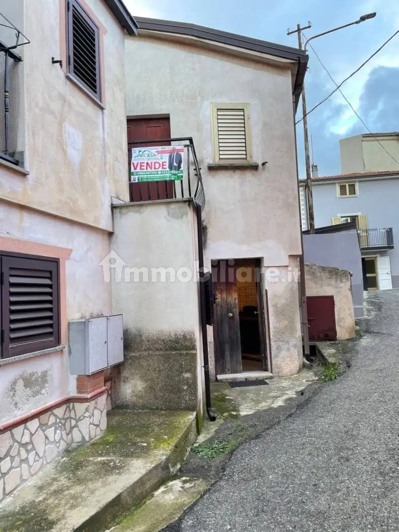 Casa indipendente in vendita a San Demetrio Corone