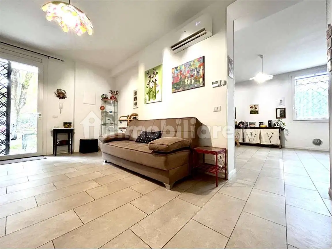 Quadrilocale via Dei Mille, 41, Centro, Castel San Pietro Terme - foto 3