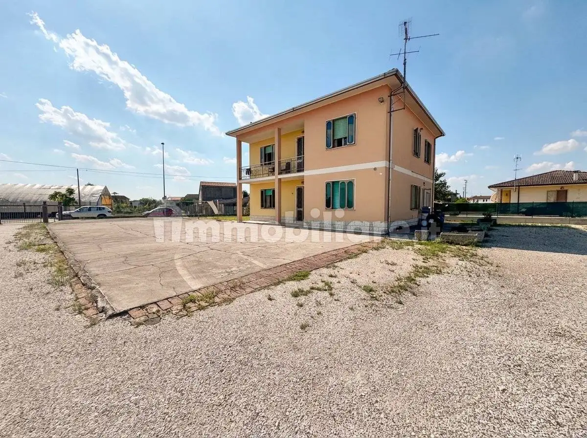 Villa in vendita a Castagnaro