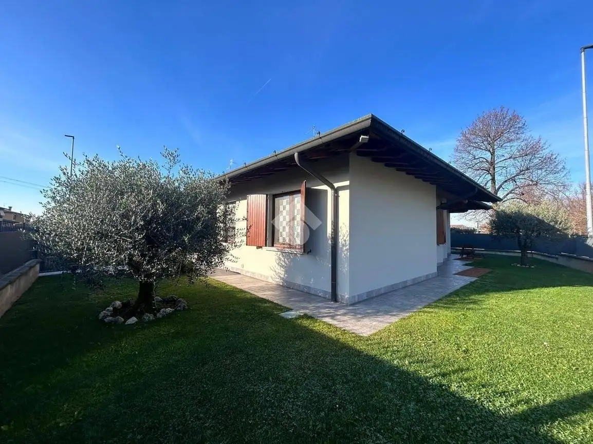 Villa a schiera via Ammiraglio Bergamini, Centro, Castel Mella - foto 4