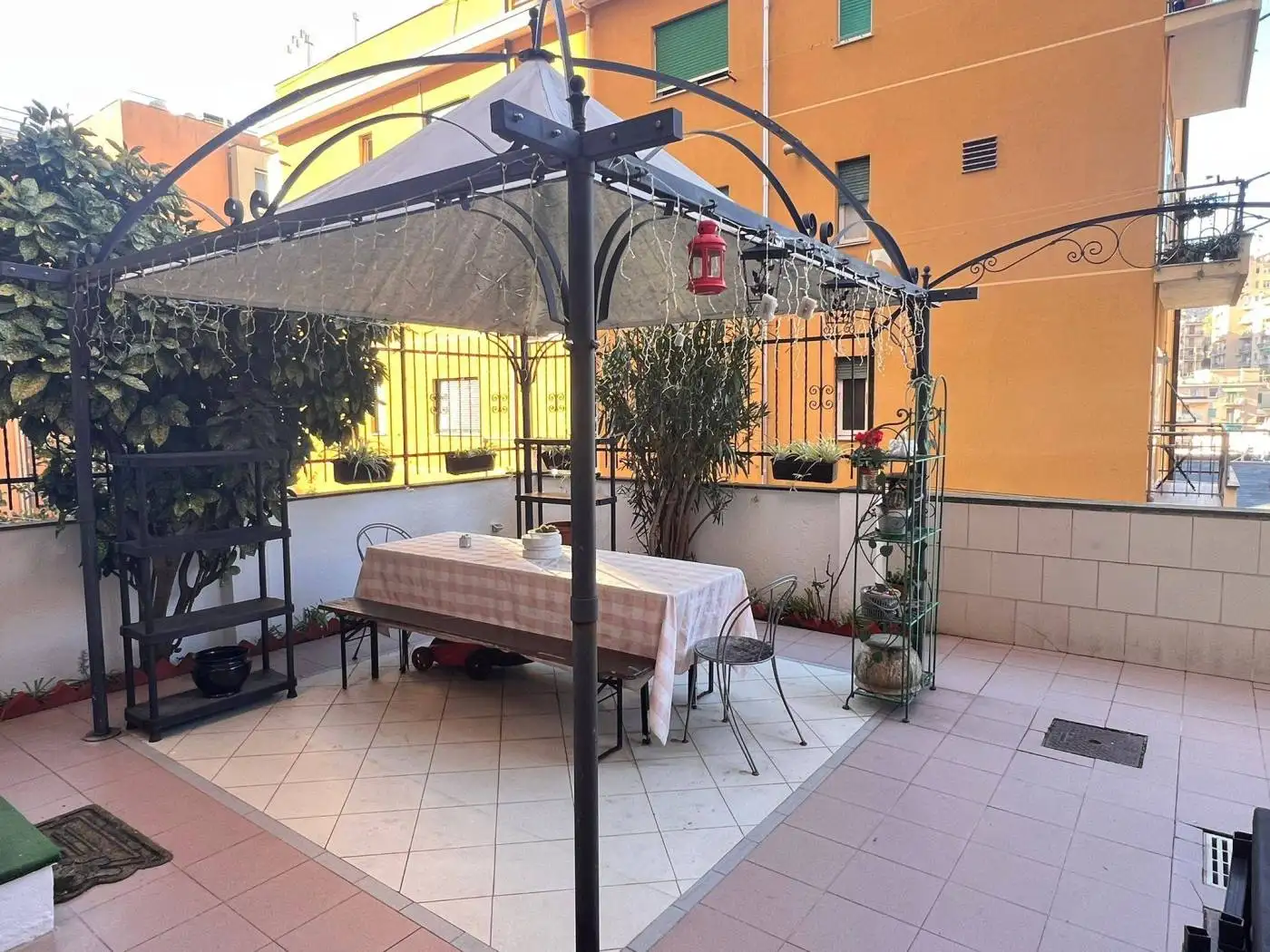 Appartamento in vendita a Genova