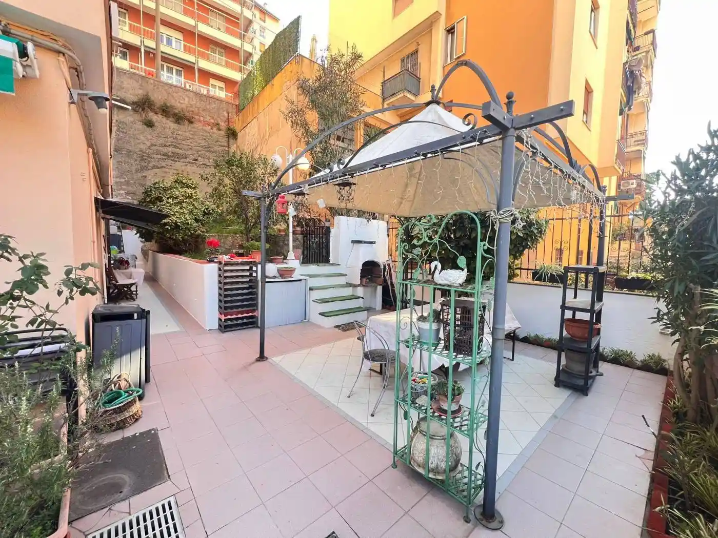 Quadrilocale viale Virginia Centurione Bracelli 76, Marassi, Genova - foto 3