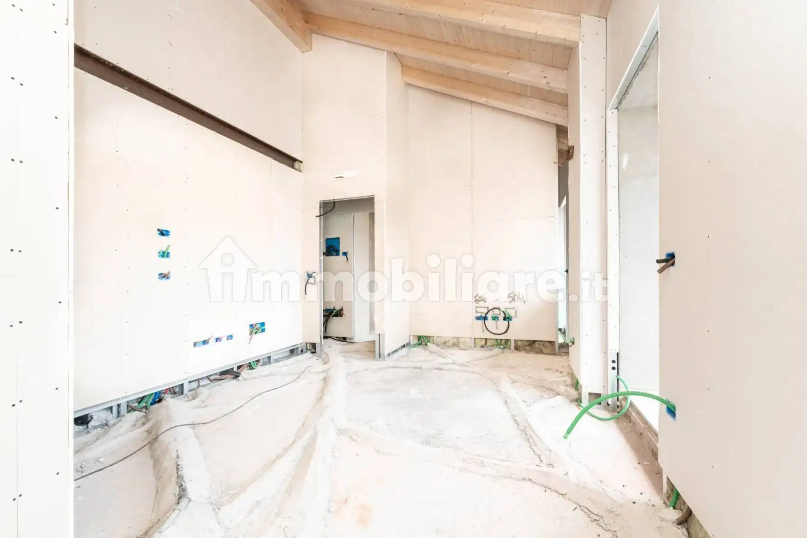 Appartamento in vendita a Turate