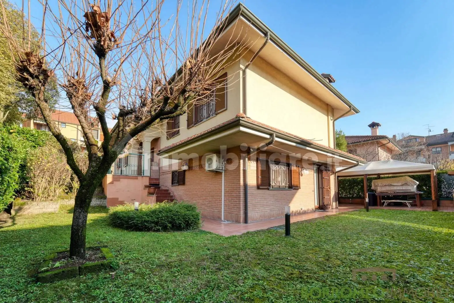 Villa in vendita a Peschiera Borromeo