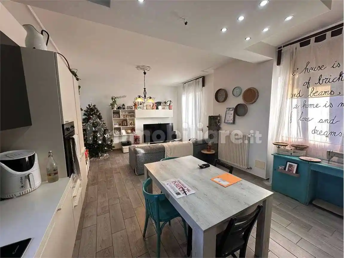 Trilocale via Sant'antonino, 30, Albate - Muggiò, Como - foto 3