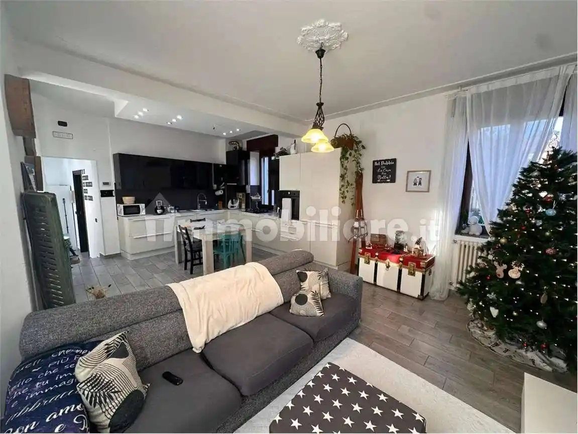 Trilocale via Sant'antonino, 30, Albate - Muggiò, Como - foto 4