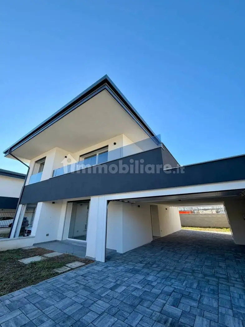 Villa in vendita a Villa Cortese