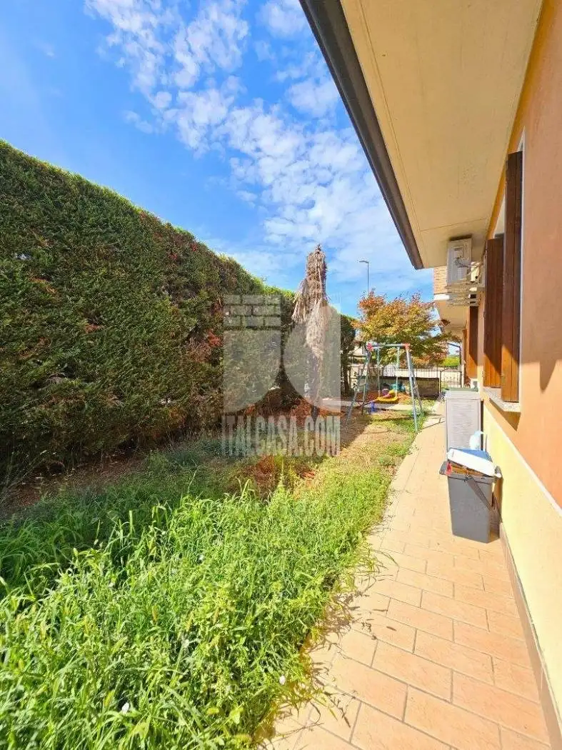 Trilocale via Tommaso Beraudi 19, Montanara, Curtatone - foto 4