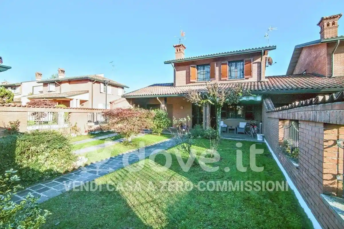 Villa unifamiliare via delle Camelie 7, Centro, San Genesio ed Uniti - foto 2
