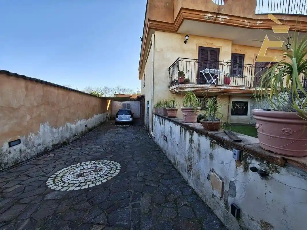 Villa unifamiliare via Grotta dell' Olmo 19, Licola Paese, Giugliano in Campania - foto 5