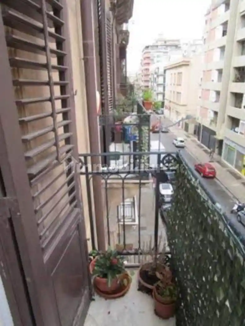 Appartamento all'asta via Mariano Stabile 37, Palermo - foto 5