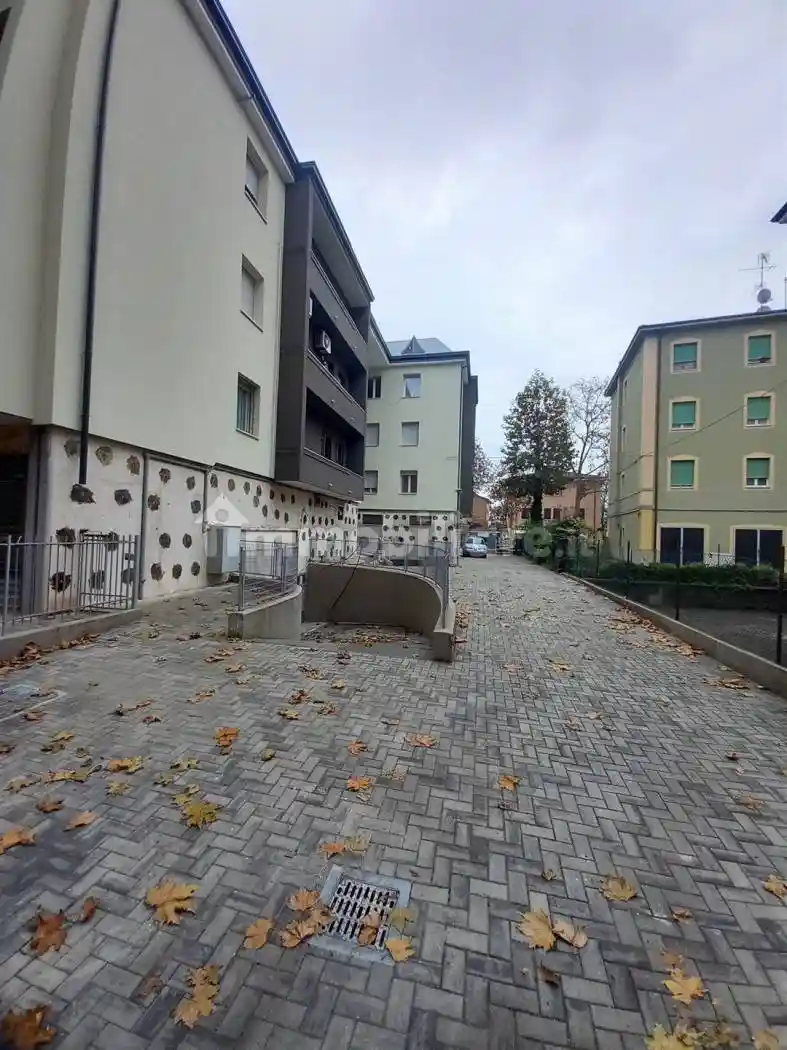 Appartamento in vendita a Modena