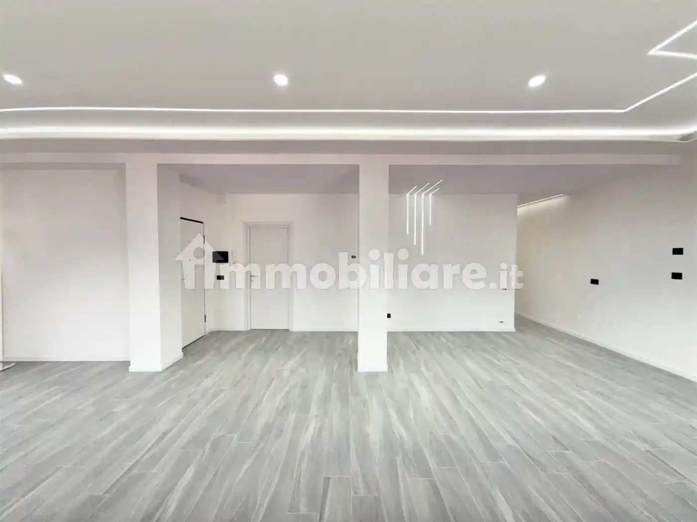 Quadrilocale via Regina Elena 119, Centro, Belpasso - foto 3