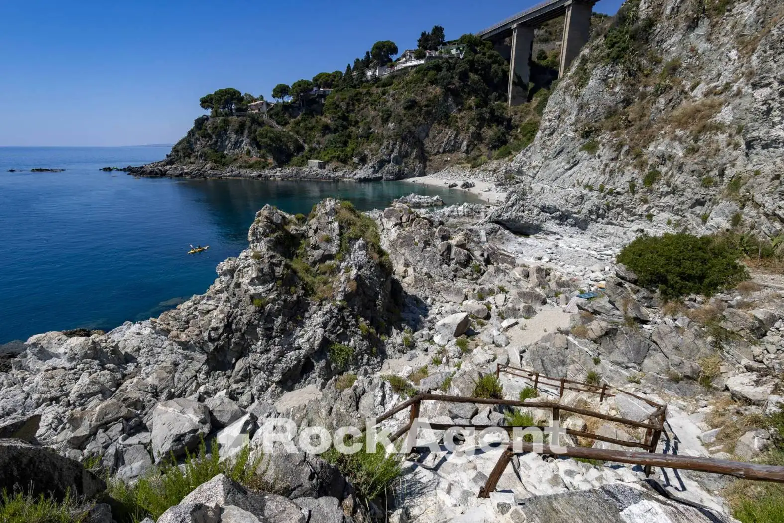 Appartamento in vendita a Stalettì