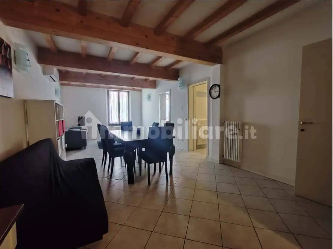 Quadrilocale via Emilia Santo Stefano, Centro Storico, Reggio Emilia - foto 3