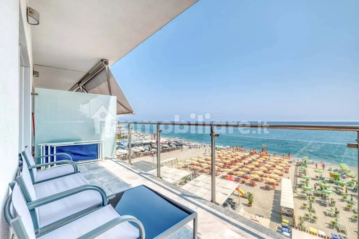 Bilocale Lungomare Giacomo Matteotti, Borghetto Santo Spirito - foto 2