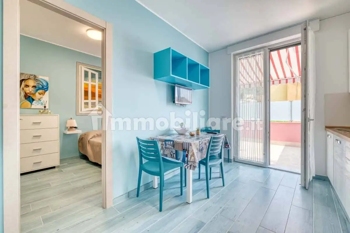 Appartamento in affitto a Ceriale