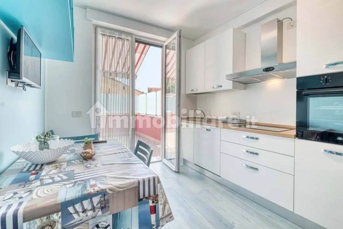 Bilocale piazza Nuova Italia, Centro, Ceriale - foto 2