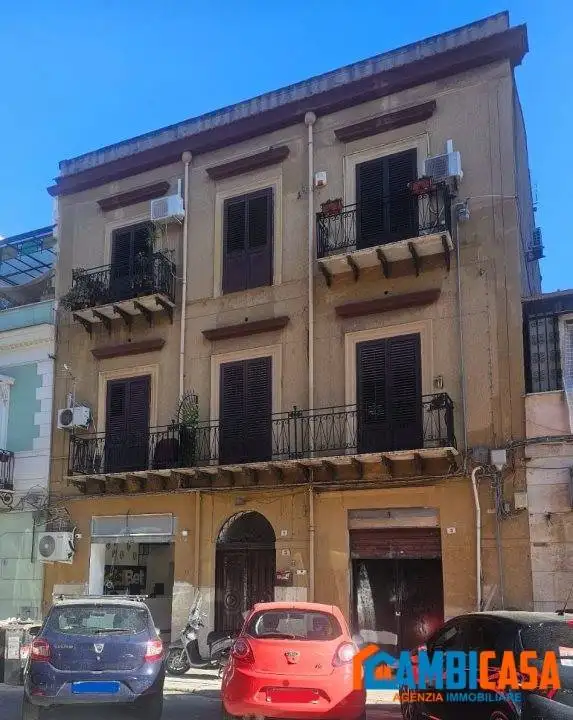 Appartamento in vendita a Palermo