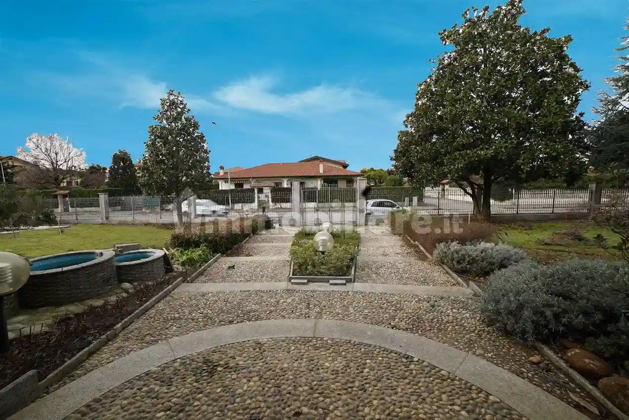 Villa unifamiliare via Antonio Gramsci 2, Busnago - foto 4