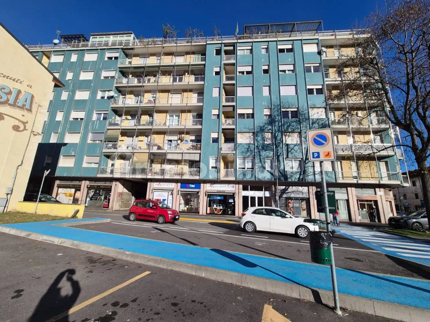 Bilocale piazza Vincenzo Moscatelli, Centro, Borgosesia - foto 2