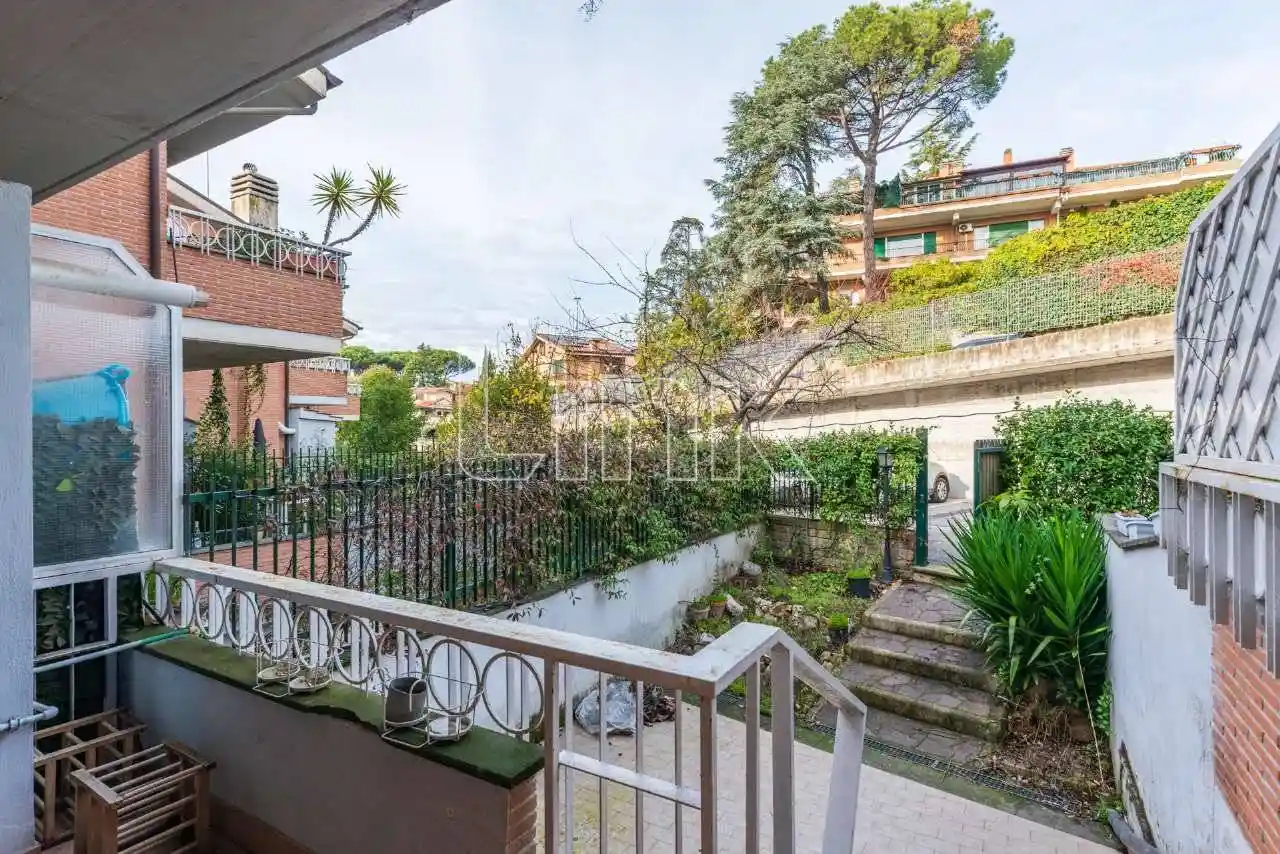 Villa a schiera via Aldo Maria Scalise, La Giustiniana, Roma - foto 2