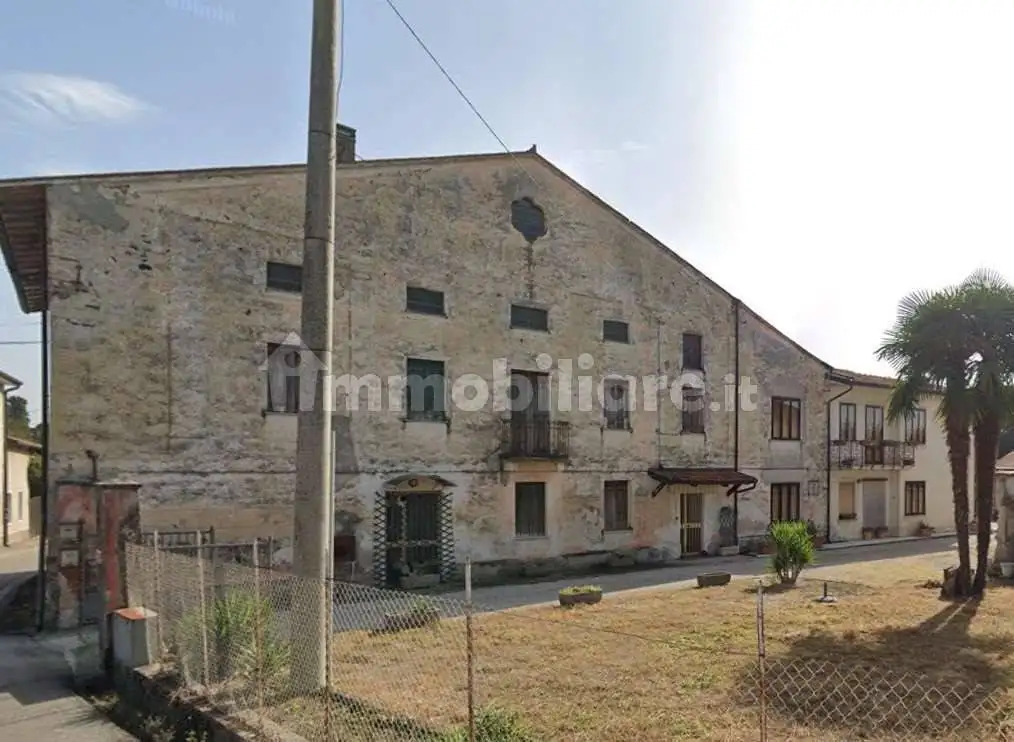 Casa indipendente in asta a Colceresa