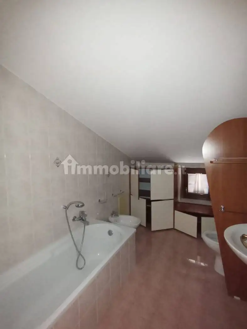 Trilocale via Francesco Petrarca, Centurano, Caserta - foto 5