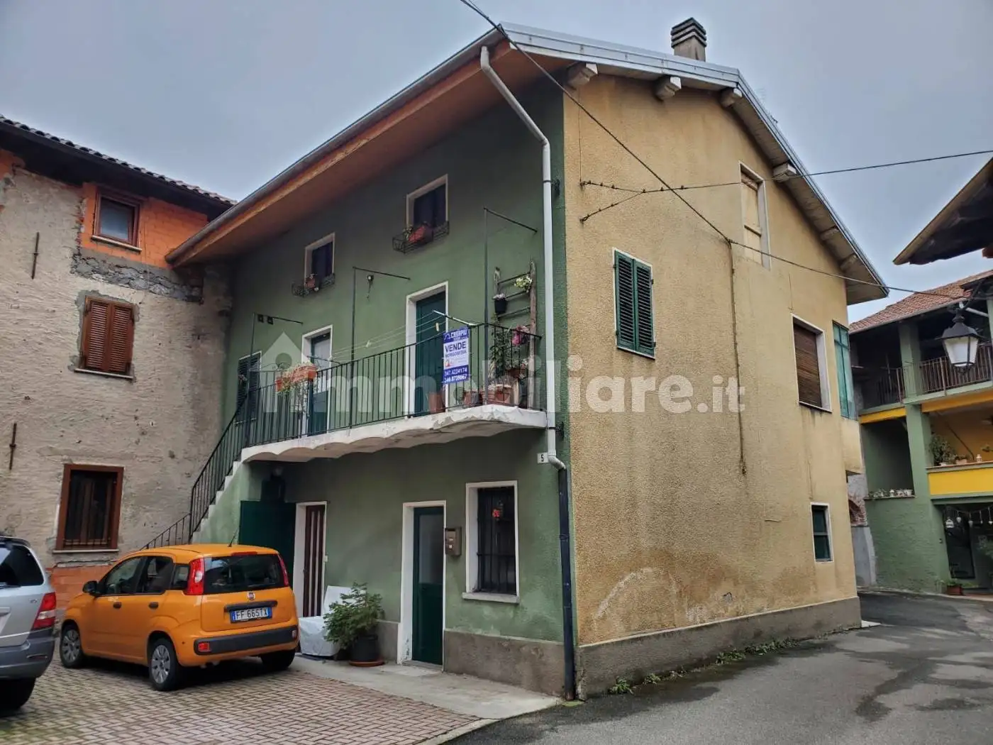 Casa indipendente in vendita a Serravalle Sesia