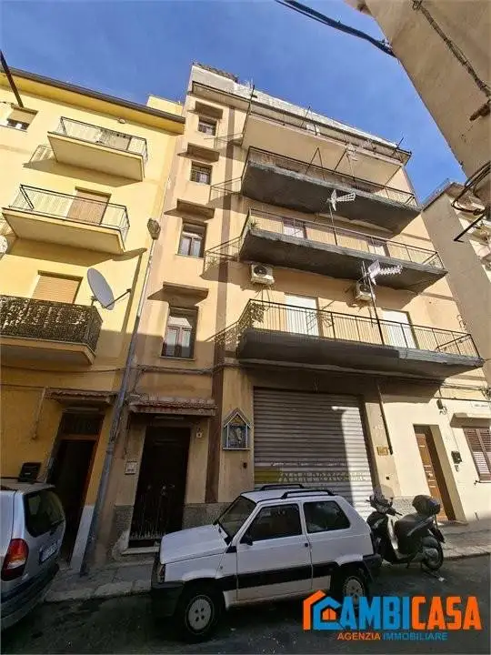 Appartamento in vendita a Palermo