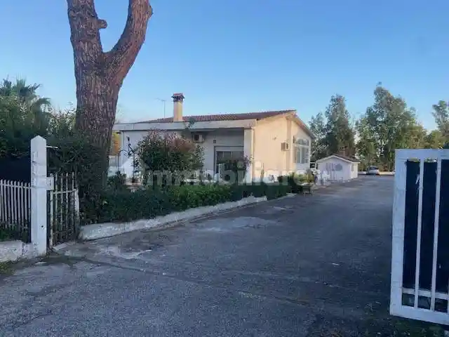 Villa unifamiliare Strada della Chiesuola 136, Latina Scalo, Latina - foto 2