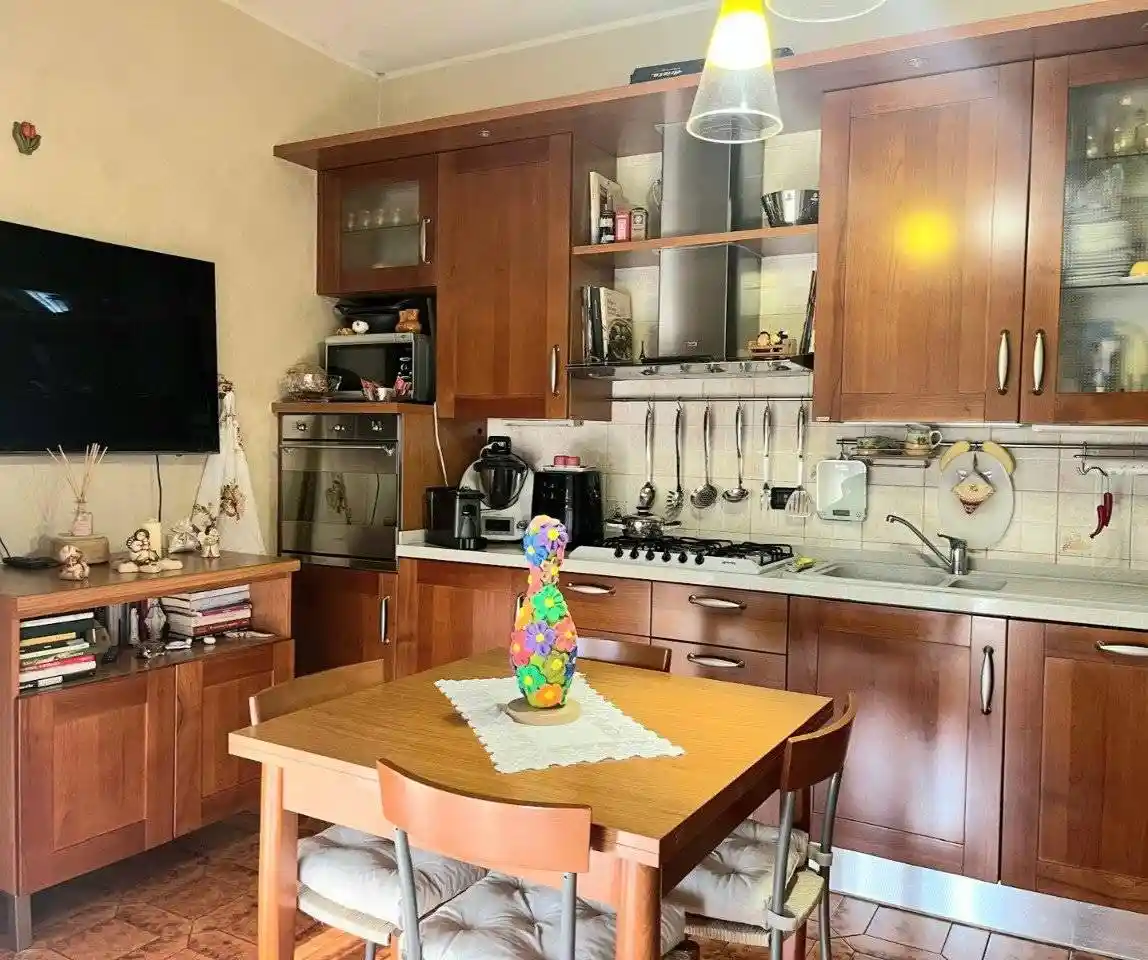 Trilocale ottimo stato, primo piano, Carrozzone, Reggio Emilia - foto 2