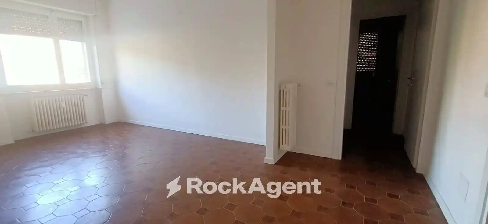 Trilocale viale Martiri della Libertà, 34, Centro, Mede - foto 4
