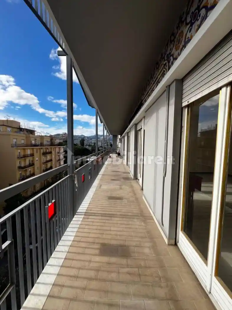 Appartamento via Duca della Verdura, Borgo Vecchio, Palermo - foto 2