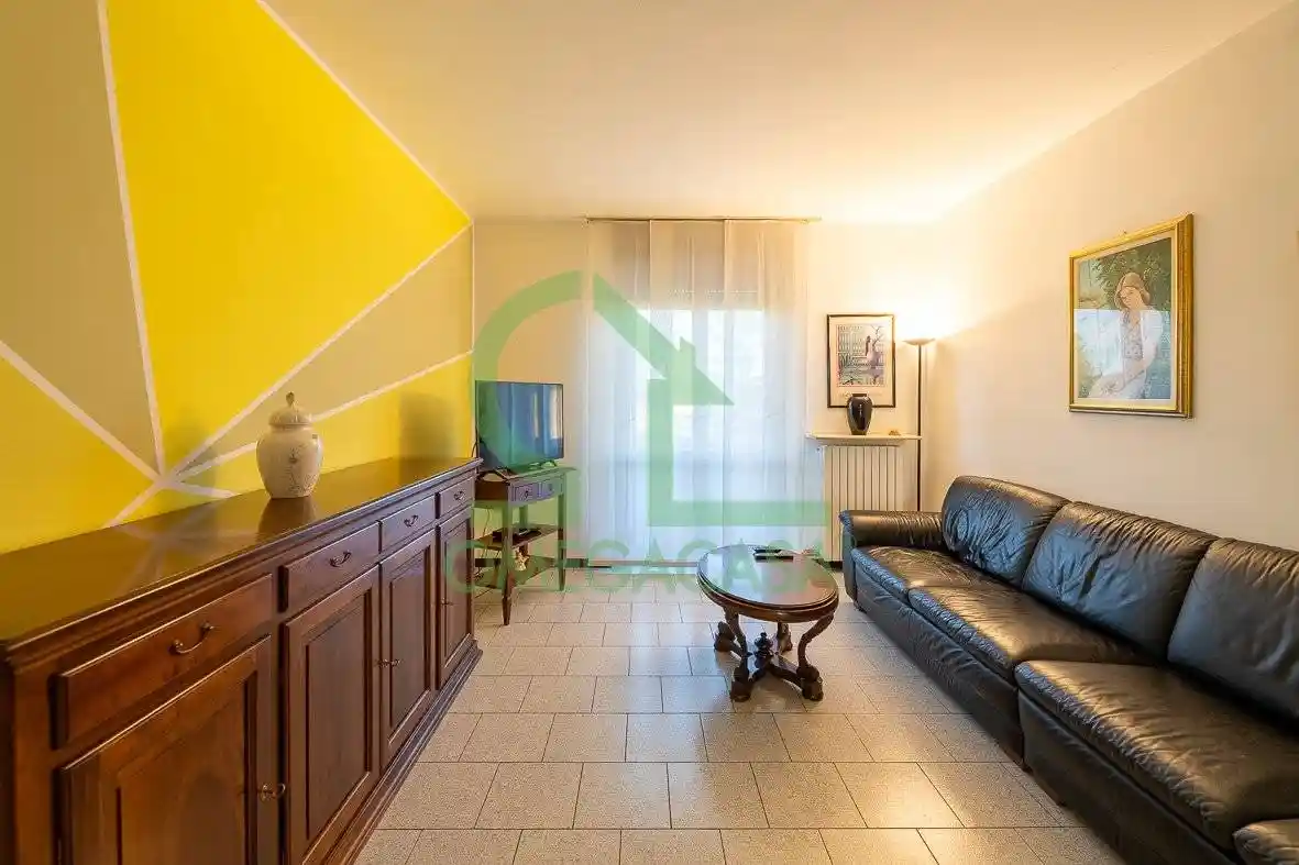 Trilocale via Albertino piazza 20, Centro, Castiglione d'Adda - foto 4