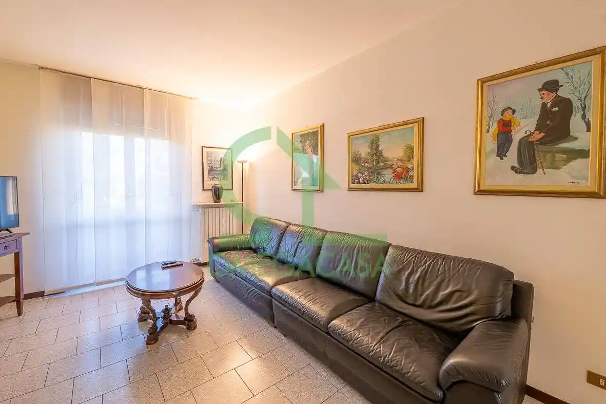 Trilocale via Albertino piazza 20, Centro, Castiglione d'Adda - foto 5