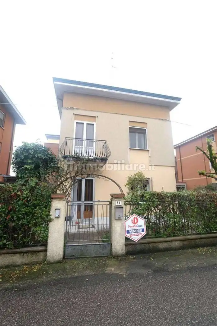 Casa indipendente in vendita a Carpi