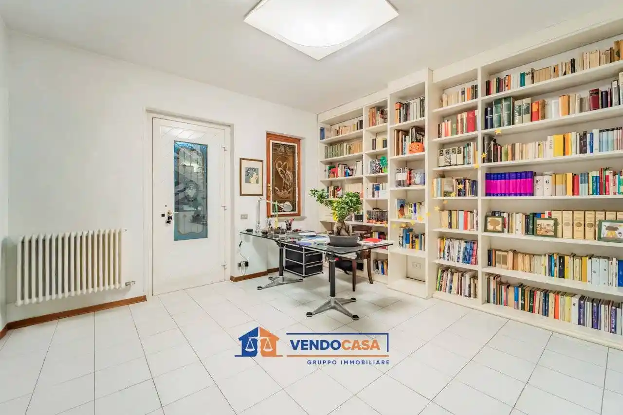 Villa a schiera via Campo d'Appio 123, Avenza, Carrara - foto 2