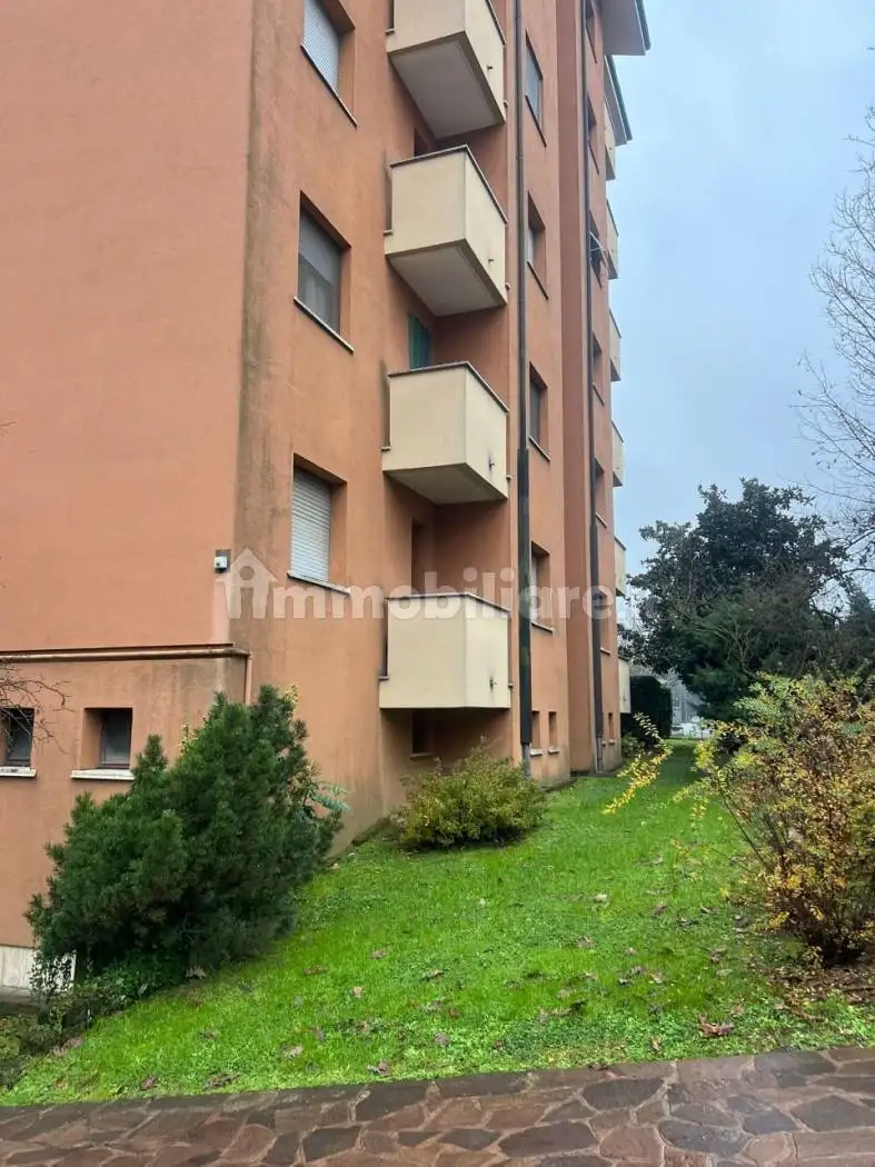 Trilocale via Giuseppe Verdi 36, Centro, Agrate Brianza - foto 3