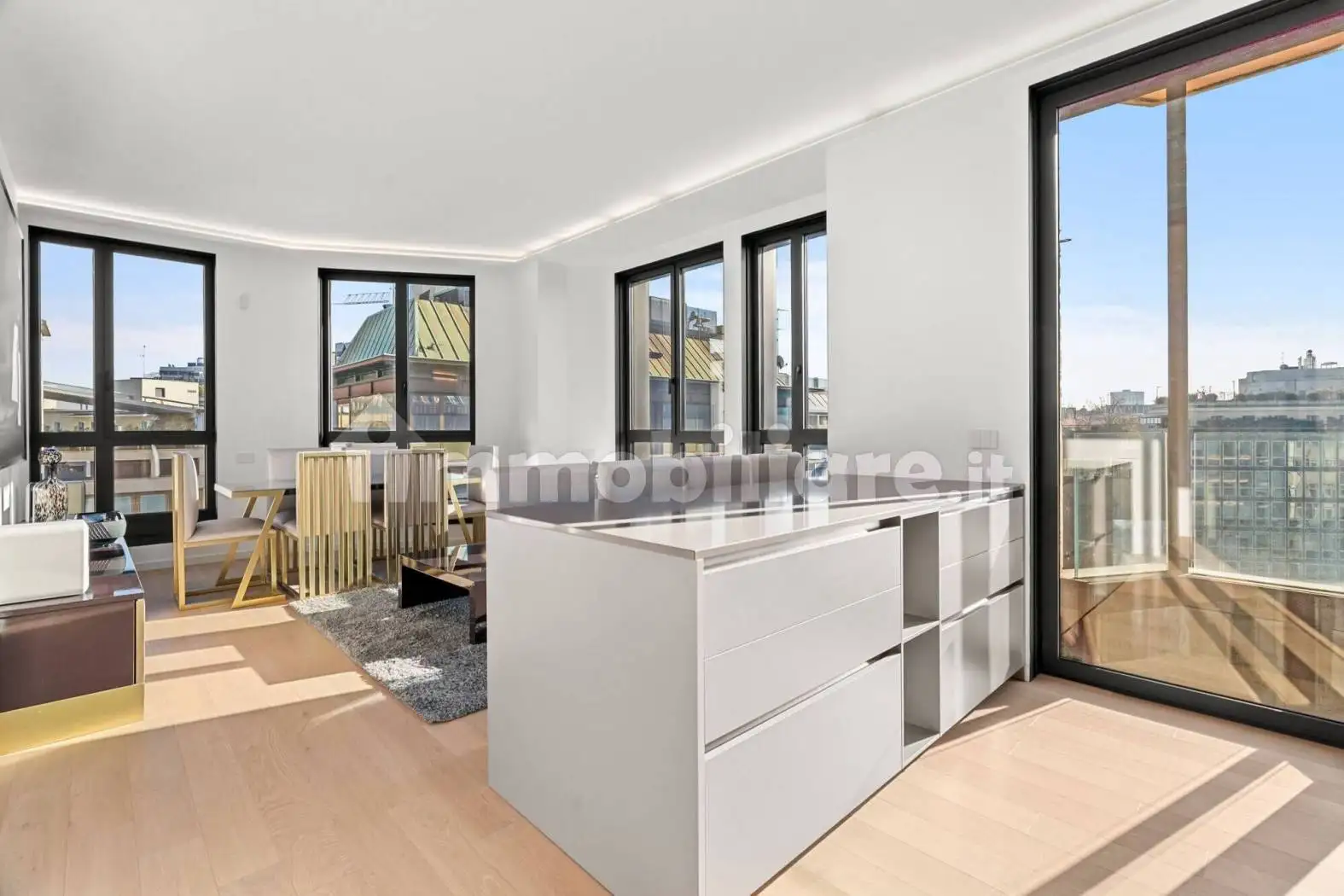 Appartamento in vendita a Milano