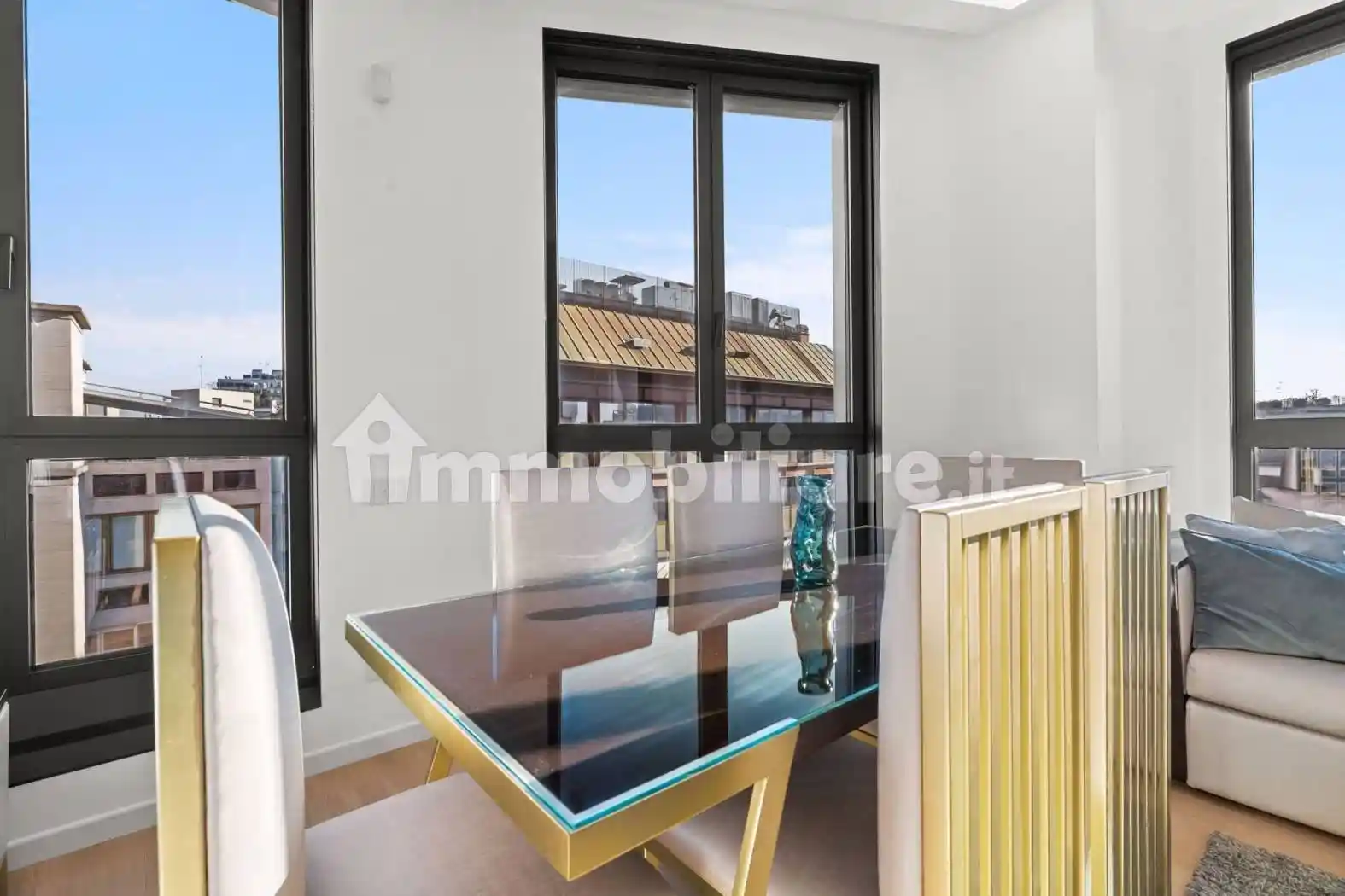 Trilocale largo Corsia dei Servi 11, Duomo, Milano - foto 4