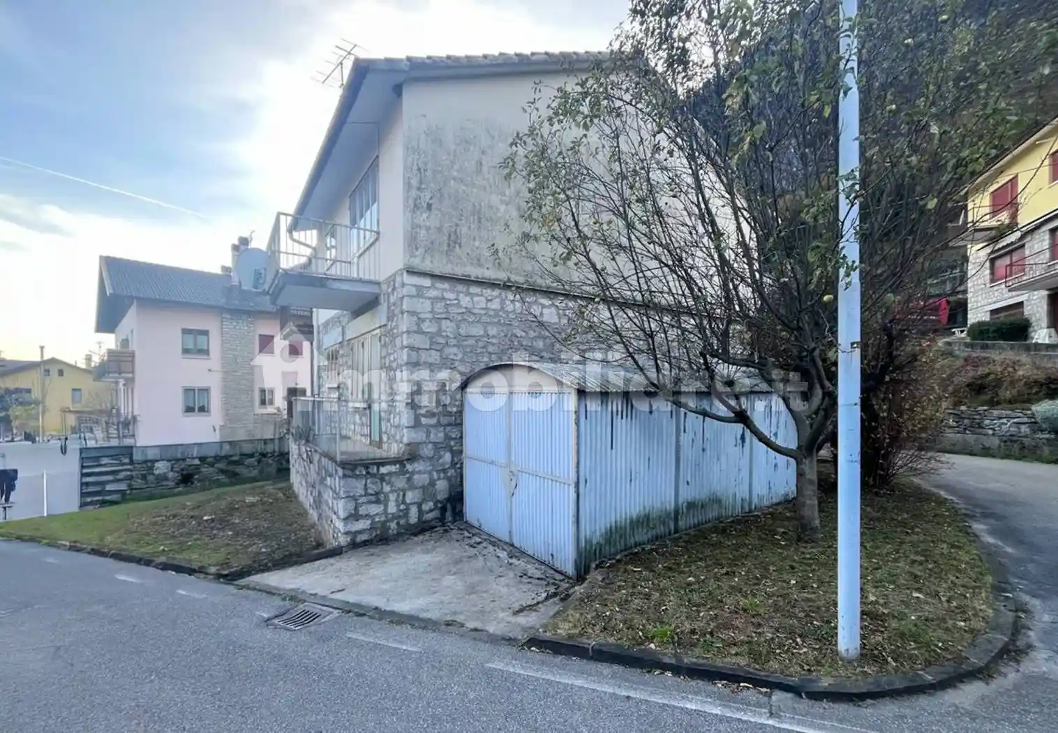 Terratetto unifamiliare via Pians 18, Centro, Longarone - foto 2