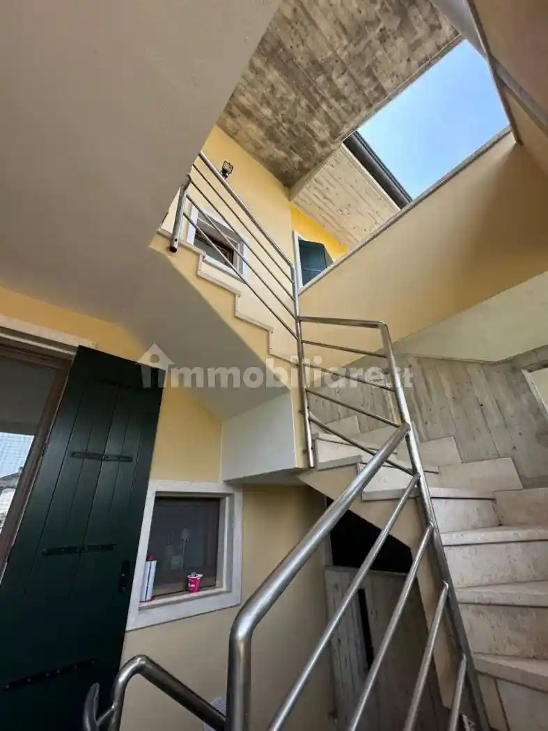 Appartamento via Caravaggio, Scopella, Castel d'Azzano - foto 2