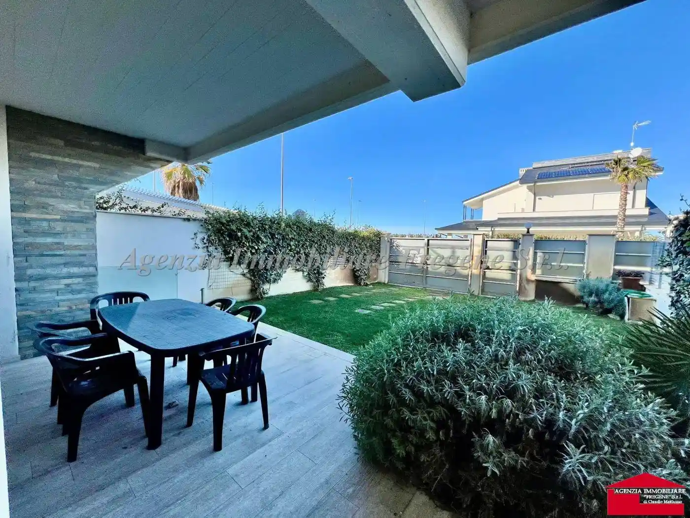 Villa bifamiliare via Numana, Fregene, Fiumicino - foto 2