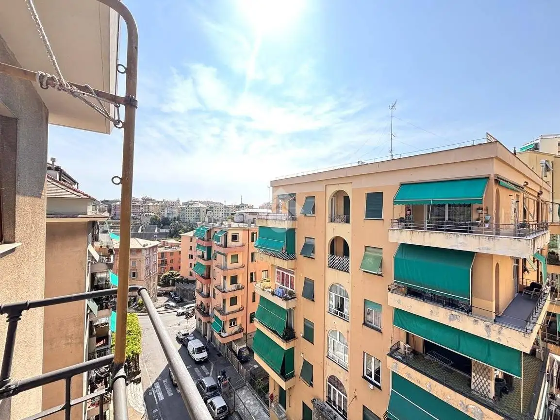 Appartamento in vendita a Genova