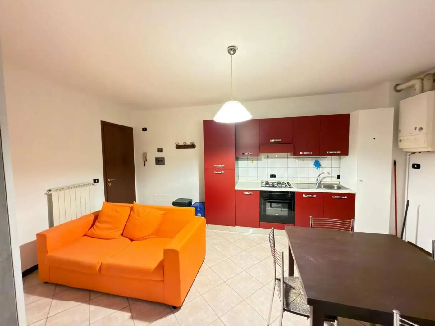 Bilocale viale Monte Grappa 20A, Centro, Castel Goffredo - foto 2