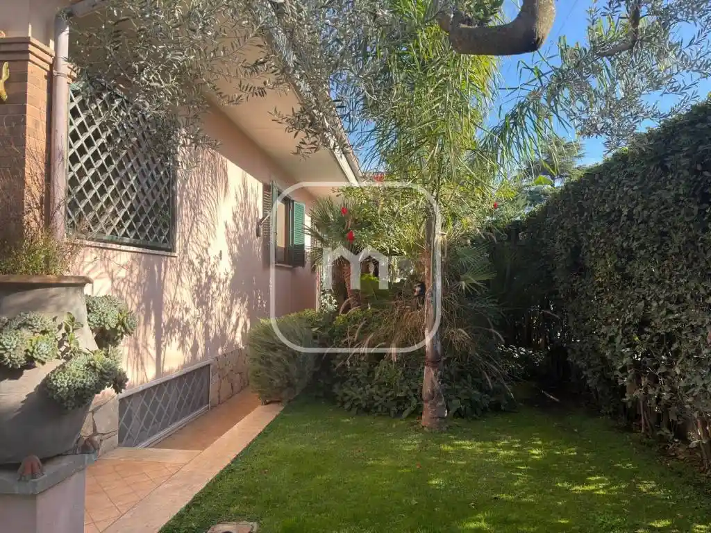 Villa a schiera via Polibio 17, Marco Simone, Guidonia Montecelio - foto 4