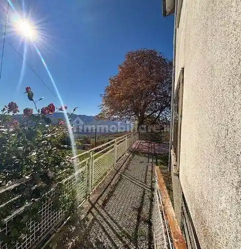 Villa unifamiliare, buono stato, 200 m², Farini - foto 3